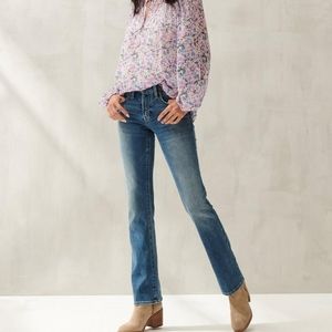 Lucky brand mid rise Ava boot jeans